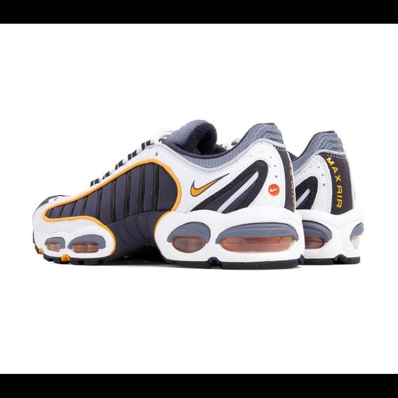 ✔️Nike Air Max Tailwind IV- On sale - Picture 2 of 9